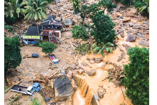 வெள்ள பகுதிகளிலுள்ள வீடுகளில் நுழையும் மர்ம கும்பல் - விடுக்கப்பட்டுள்ள எச்சரிக்கை | Police Alert Catch Gangs Cleaning Abandoned Houses