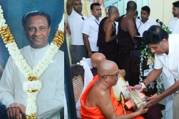 රණසිංහ ප්‍රේමදාස 102 ජන්ම දිනයේදී සජිත් මහනුවරින් කියූ ආන්දෝලනාත්මක කතාව- ජනසවිය සහ 'ගම් උදාව' ගැන යළිත් කතා වෙයි