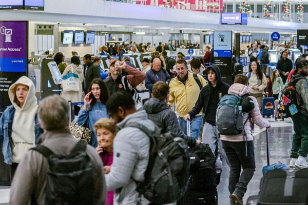 அமெரிக்காவில் ஒரே நாளில் 2,000இற்கும் மேற்பட்ட விமானங்கள் இரத்து! | Us Flights Cancelled Today அமெரிக்காவில் ஒரே நாளில் 2,000இற்கும் மேற்பட்ட விமானங்கள் இரத்து! | Us Flights Cancelled Today