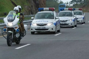 இந்திய கடன் திட்டத்தின் கீழ் இலங்கை பொலிஸாருக்கு வாகனங்கள்