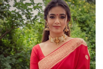 ஓவியமாக மாறிய நடிகை கீர்த்தி சுரேஷ்.. ஒரு படத்திற்காக இப்படியா..