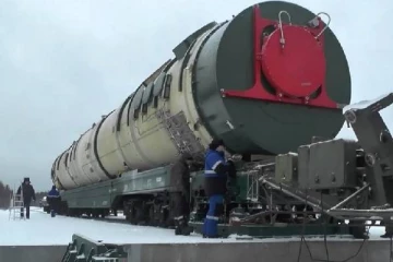 உலகின் மிகவும் சக்திவாய்ந்த சாத்தான் ஏவுகணையை தயார் நிலையில் வைத்திருக்கும் விளாடிமிர் புடின்