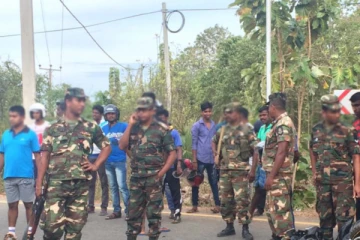 மீசாலையில் இராணுவ வாகனம் விபத்து