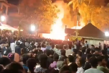 கோயில் திருவிழாவில் பட்டாசு விபத்து; 150க்கும் மேற்பட்டோர் காயம்