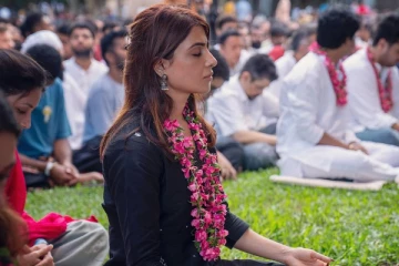 தீவிரமாக ஆன்மீகத்தில் இறங்கிய சமந்தா.. வைரலாகும் ஸ்டில்கள்