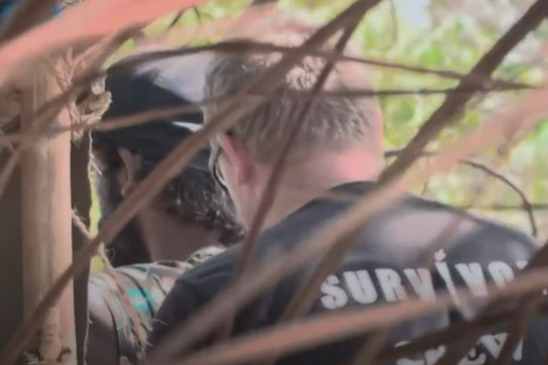 பரபரப்பு.... ஆபத்தில் அடுத்தடுத்து வெளியேறிய 4 போட்டியாளர்கள்! லேடிகேஸிற்கு என்ன நடந்தது? | Survivor 20 11 2021 Zee Tamil Show