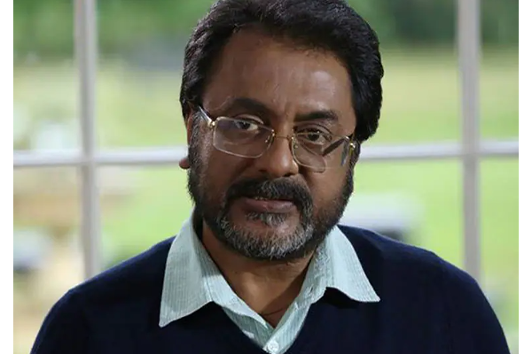 கண்ணீர் விட்டு கதறிய அழுத சத்யராஜ்...பிரதாப் போத்தன் கொடுத்த தங்க செயின் இப்போதும் கழுத்தில் இருக்கு! | Sathyaraj Cries For Pratap Pothen