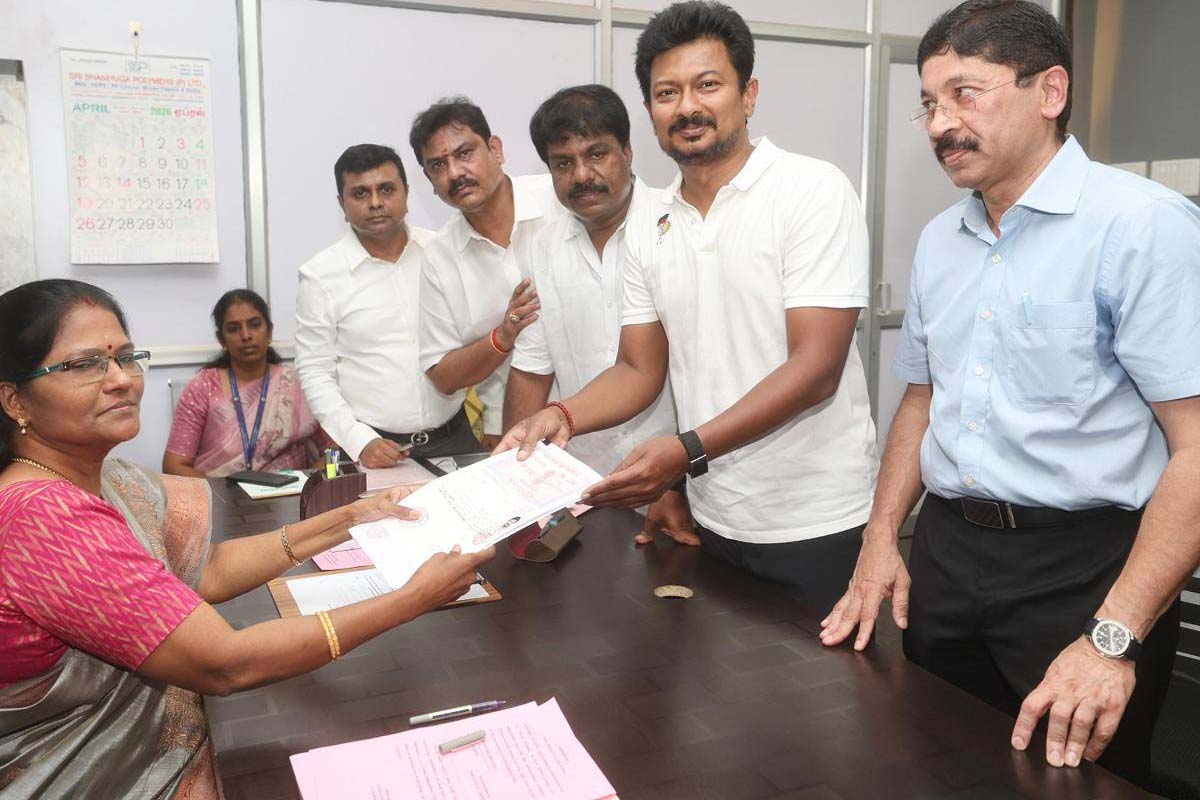 உதயநிதி ஸ்டாலினிடம் தங்கம், வைரம் எதுவும் இல்லையா? அடுத்தடுத்து எழும்பும் கேள்வி | Udhayanidhi Stalin Asset Value Election Nomination