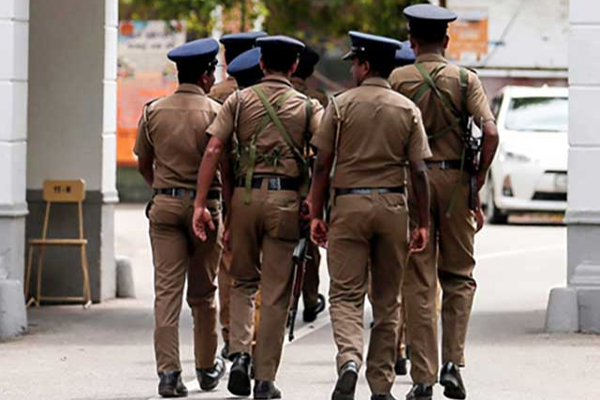 ஒன்லைன் சூதாட்டத்தால் தூண்டப்படும் காவல்துறை அதிகாரிகள்! | Police Officers Motivated By Gambling Addiction