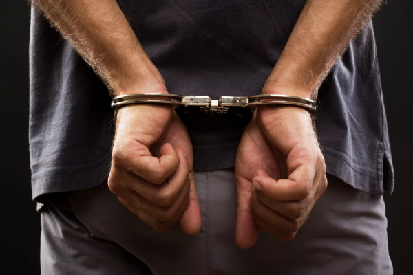 கொழும்பில் களியாட்ட நிகழ்வு.. பெண்கள் உட்பட 31 பேர் கைது! | 31 People Including Women Arrested At Mirihana