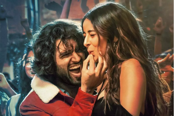 விஜய் தேவரகொண்டாவுடன் நடிக்க இளம் நடிகை அனன்யா பாண்டே வாங்கிய சம்பளம்.. எவ்வளவு தெரியுமா