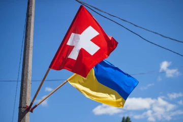 உக்ரைனுக்கு கண்ணிவெடிகளை அகற்றும் வாகனங்களை வழங்கும் பணக்கார நாடு!