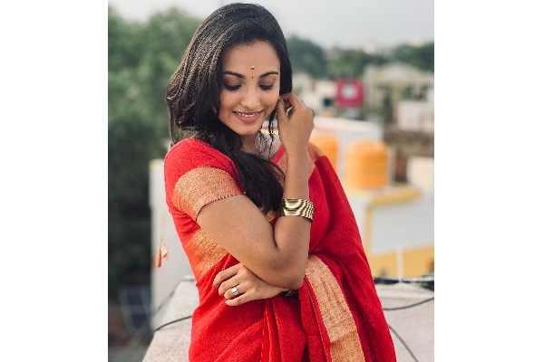 ரொமான்டிக் பாடலுக்கு சூப்பராக நடனம் ஆடிய சூப்பர் சிங்கர் மானசி.. வீடியோவை பாருங்க | Super Singer Maanasi Dance For Romantic Song