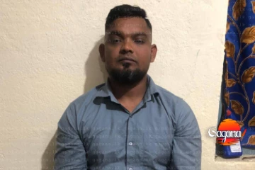 ජේ.කේ.බායිගේ දුරකථනයෙන් හොද හොද පින්තූර එළියට