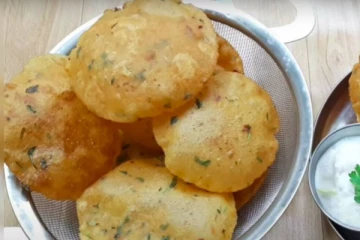 சைடிஷ் தேவையில்லை: வீட்டில் பூரி இப்படி செய்து பாருங்க!