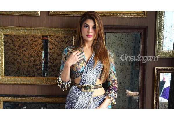 பிரபல நடிகை வசிக்கும் அடுக்குமாடி குடியிருப்பில் பயங்கர தீ விபத்து- என்ன ஆனது? | Fire Breaks Out At Jacqueline Fernandez Building