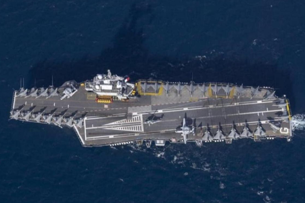 நாட்டின் பாதுகாப்பில் ஒரு அடி முன்னே எடுத்துவைத்துள்ள பிரான்ஸ் | France Will Build A New Aircraft Carrier