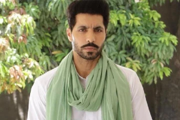 வன்முறையை தூண்டியதாக பிரபல நடிகர் கைது!