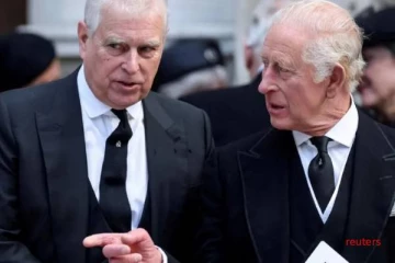 எப்ஸ்டீன் விவகாரம்... சார்லஸ் மன்னரின் சகோதருக்கு இறுகும் நெருக்கடி