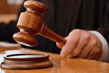 மாணவனை தாக்கிய பாடசாலை அதிபருக்கு பிணை