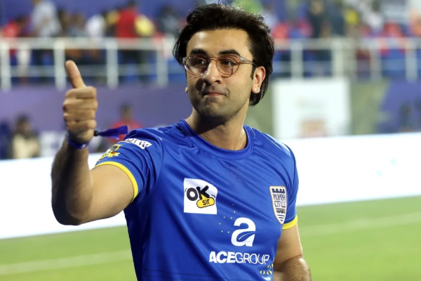 RCB அணியில் பங்குகளை வாங்கும் பிரபல நடிகர்? வெளியான தகவல் | Report Says Ranbir Kapoor To Buy Rcb Stake