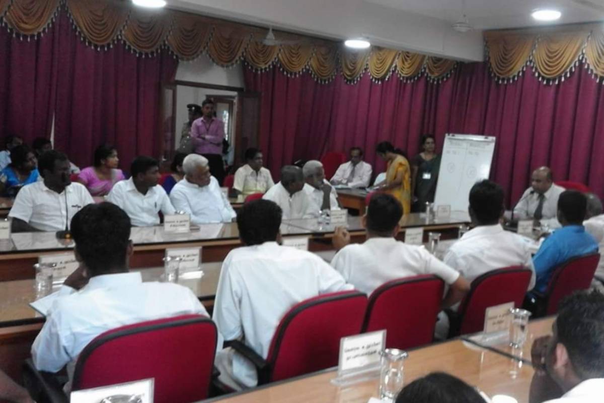 கரவெட்டி பிரதேச சபை விவகாரம் - சபை உறுப்பினரின் பகிரங்க குற்றச்சாட்டு | Delays Fund Allocation Stalled Development