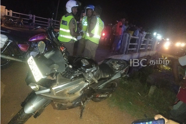மோட்டார் சைக்கிள் விபத்தில் இளைஞன் பலி | Accident Today Vavuniya