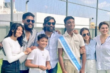 மகனுக்காக மீண்டும் இணைந்த தனுஷ் ஐஸ்வர்யா : குஷியில் ரசிகர்கள் வைரலாகும் புகைப்படம்