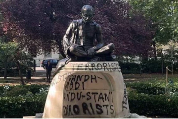 லண்டனில் காந்தி சிலை சேதம் ; வலுக்கும் கண்டனம்