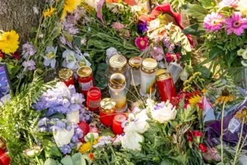 சிதைக்கப்பட்ட இளம்பெண்ணின் உடலை அடையாளம் காட்டிய பெற்றோர்: உடற்கூறு ஆய்வில் தெரியவந்த அதிரவைக்கும் உண்மை