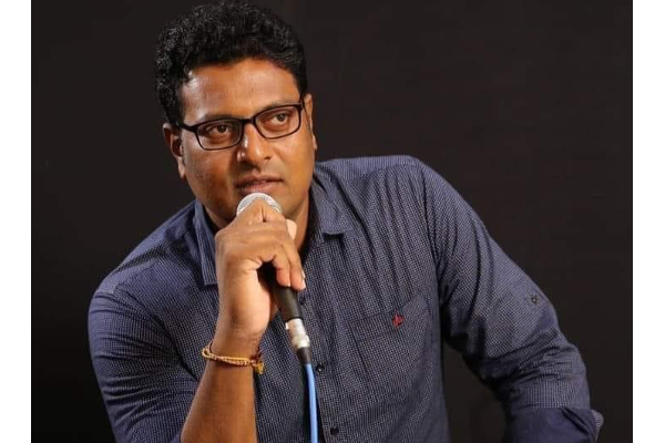 யாழ் நல்லூரில் களமிறங்கவுள்ள  நீலச்சட்டை ஊழியர்கள்; மணிவண்ணன் அதிரடி! | Blue Shirt Workers To March In Nallur Jaffna