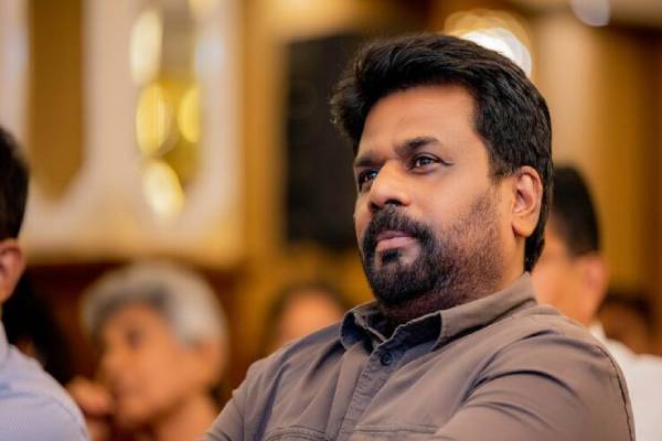 பிரதமர் அலுவலக வாகன ஏலத்தில் பெரிய முறைகேடு: ஜனாதிபதியிடம் முறைப்பாடு | Prime Minister S Office Vehicle Auction Sale