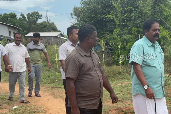 இராணுவத்தால் தாக்கப்பட்டு உயிரிழந்த இளைஞன்.. இறுதி அஞ்சலி செலுத்திய சிறீதரன் எம்பி | Mullaitivu Young Man Death Sritharan Mp Condolence