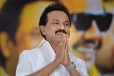 විජේගේ ඉතිහාසගත ජයග්‍රහණයත් සමග ස්ටාලින් මහ ඇමති ධුරයෙන් ඉල්ලා අස්වෙයි