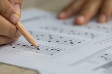 වාර විභාග ගැන අවසන් තීන්දුව හෙට