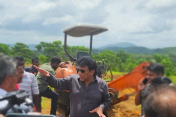 மக்கள் காணியை அபகரிக்கும் பெருந்தோட்ட நிறுவனம்: களத்தில் தடுத்து நிறுத்திய எம்.பி மனோ! (Video)