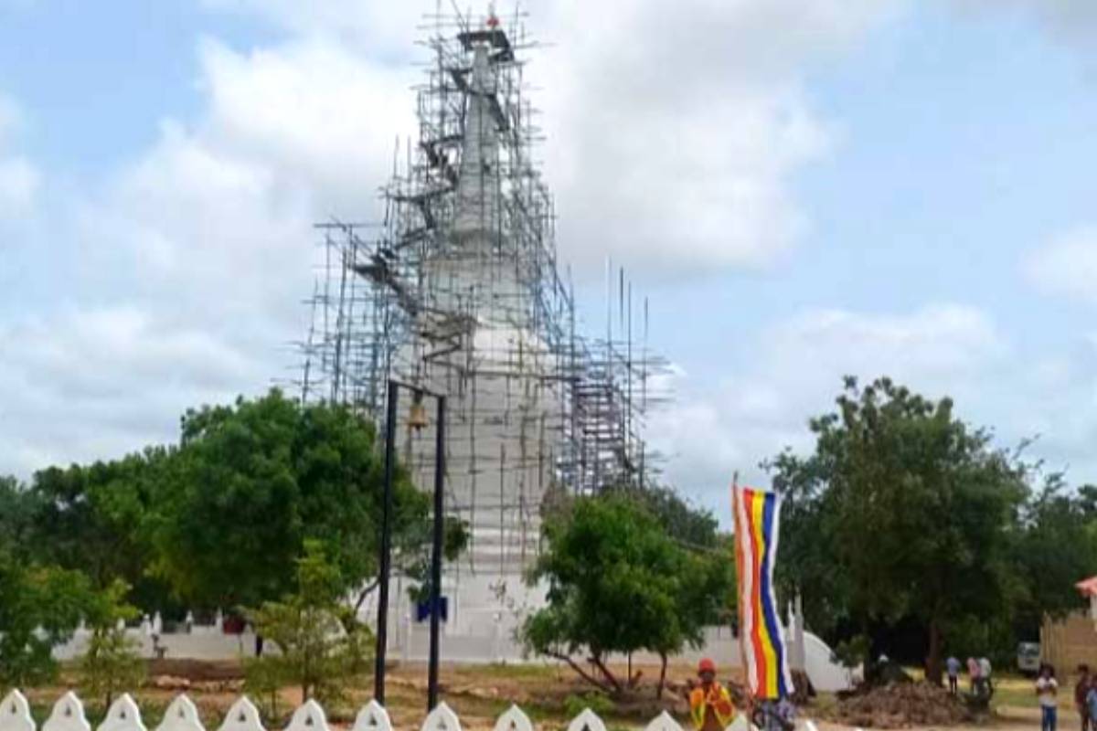 மக்களின் காணிகளை விடுவிக்க துரிதப்படுத்தும் நடவடிக்கை: ஒருங்கிணைப்புக் குழுக் கூட்டத்தில் தீர்மானம் | Jaffna District Coordination Committee Meeting