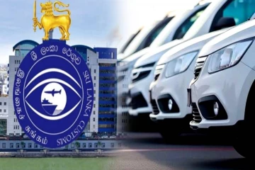 பாரிய மோசடியின் கீழ் இறக்குமதி செய்யப்பட்ட அதிசொகுசு வாகனங்கள் - முக்கிய அரசியல்வாதி மீது வலைவீச்சு