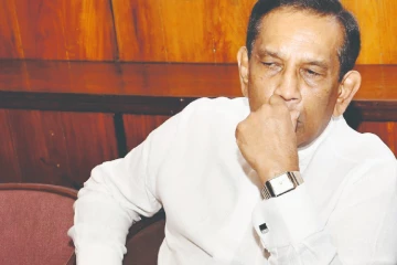 நண்பர்கள் - குடும்பத்தினர் தயவில் வாழும் ராஜித! தொலைக்காட்சியில் குமுறல்