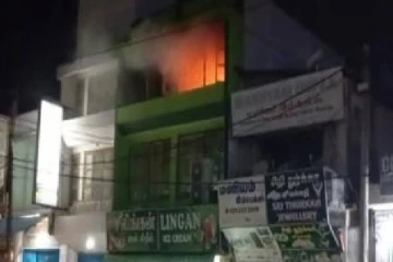 யாழ். குளிர்பான விற்பனை நிலையத்தில் திடீர் தீ விபத்து