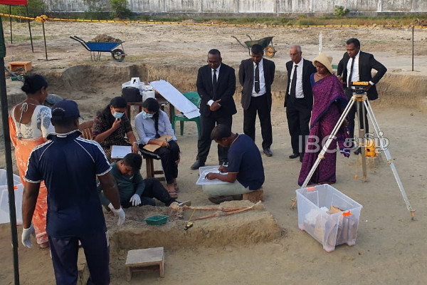 செம்மணியில் அலறும் ஆன்மாக்கள்: மறுக்கப்படும் நீதி - தேடும் தரையை ஊடுருவும் ராடர் | Jaffna Chemmani Mass Grave Excavation
