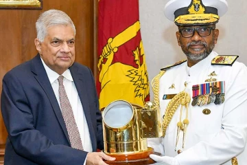 ஜனாதிபதியை சந்தித்தார் புதிய கடற்படைத் தளபதி