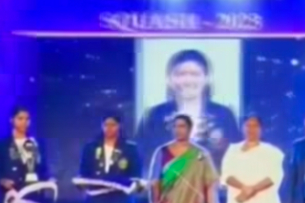 கம்பஹா பிரபல பாடசாலையில் ஏற்பட்ட சர்ச்சைக்குரிய நிகழ்வு! கோரப்பட்டுள்ள அறிக்கை | Sirimavo Colours Night Dispute Girl Statementviral