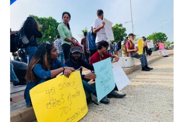 மீண்டும் காலி முகத்திடலில் ஒன்று திரண்ட போராட்டக்காரர்கள்(Video)