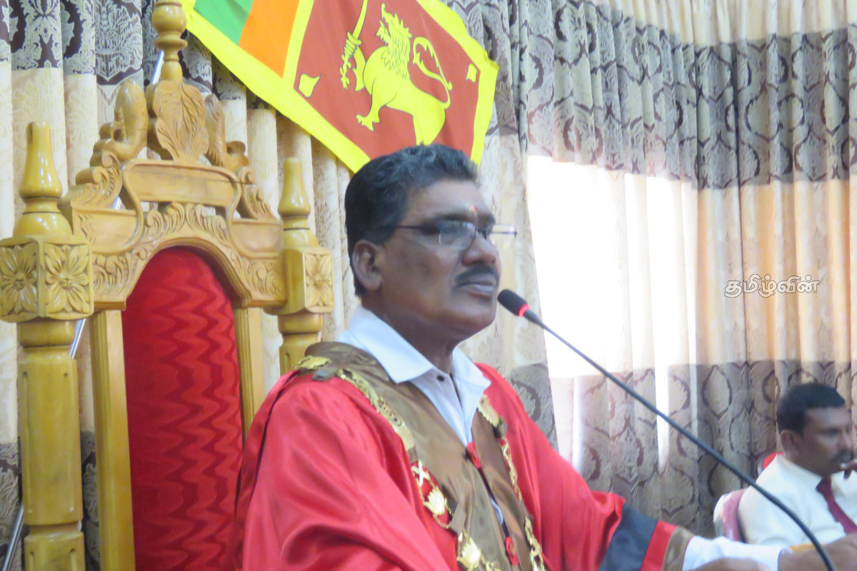 மட்டக்களப்பில் ஆளும்கட்சி மற்றும் எதிர்க்கட்சி உறுப்பினர்களுக்கிடையே வாக்குவாதம் | Praja Shakti Project Anura Npp