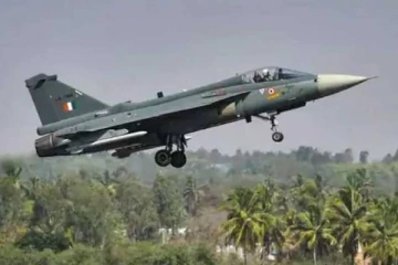 பிரித்தானியாவில் செல்லும் இந்தியாவின்  5 தேஜாஸ் விமானங்கள்!