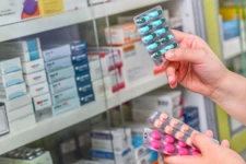 இலங்கையில் மருந்தகத்துறையின் 73 மூலக்கூறுகளுக்கு உச்சவரம்பு விதிப்பு