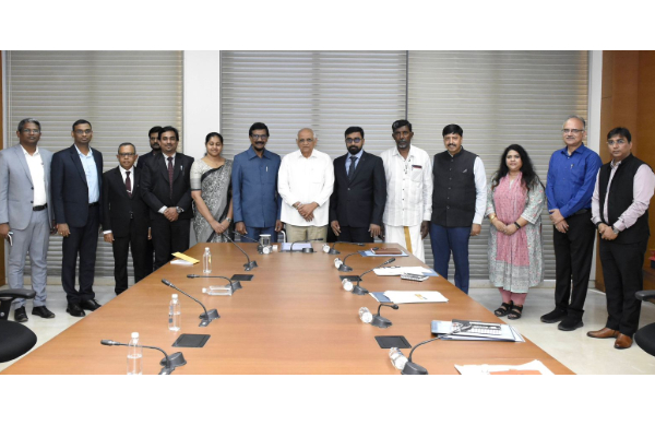 குஜராத்தில் டில்வின் சந்தித்த முக்கிய அரசியல்வாதி.. | Gujarat State Chief Minister Tilvin Silva