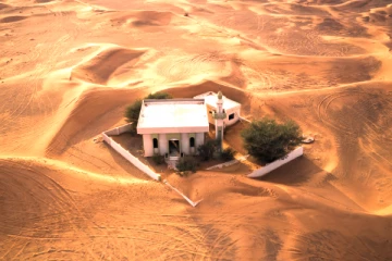 மணலில் புதைந்த கிராமம்: ஆட்சியாளருக்கு வானொலி நிகழ்ச்சியில் பொதுமக்கள் கோரிக்கை