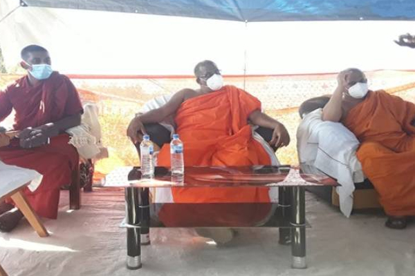 வழிமறித்த விவசாயிகள்: மடுவிற்குள் நுழைந்த ஞானசாரதேரர்! வெளியான காரணம் | Misguided Farmers Gnanasara Entered The Madu